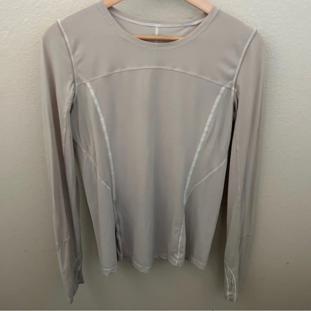 Lululemon Runbeams Long Sleeve‎ with Thumbholes